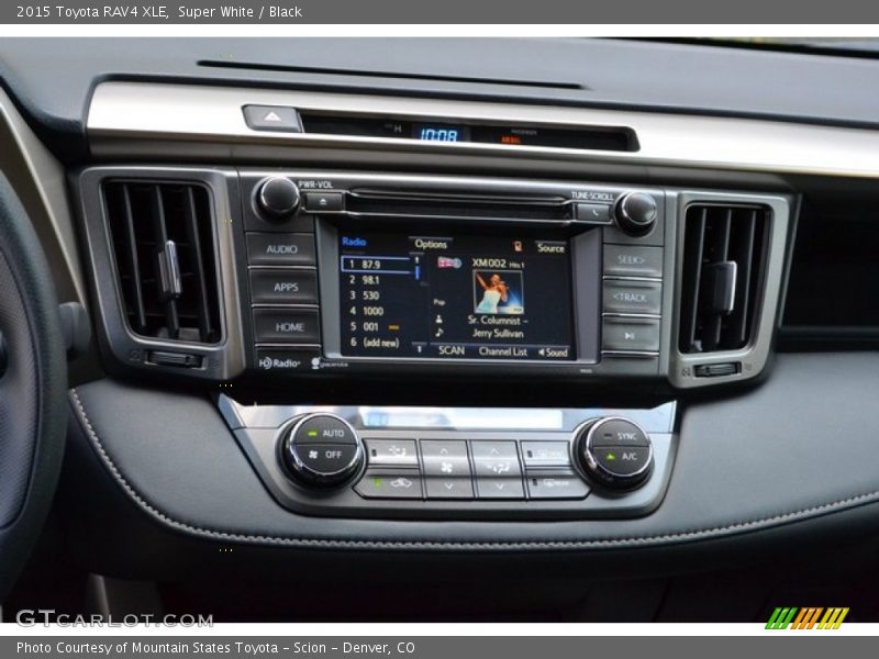 Super White / Black 2015 Toyota RAV4 XLE