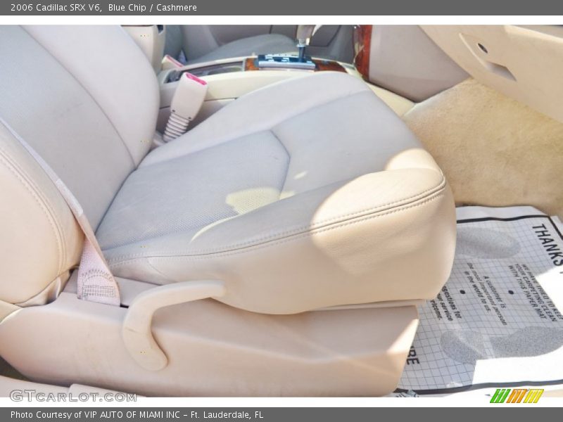 Blue Chip / Cashmere 2006 Cadillac SRX V6