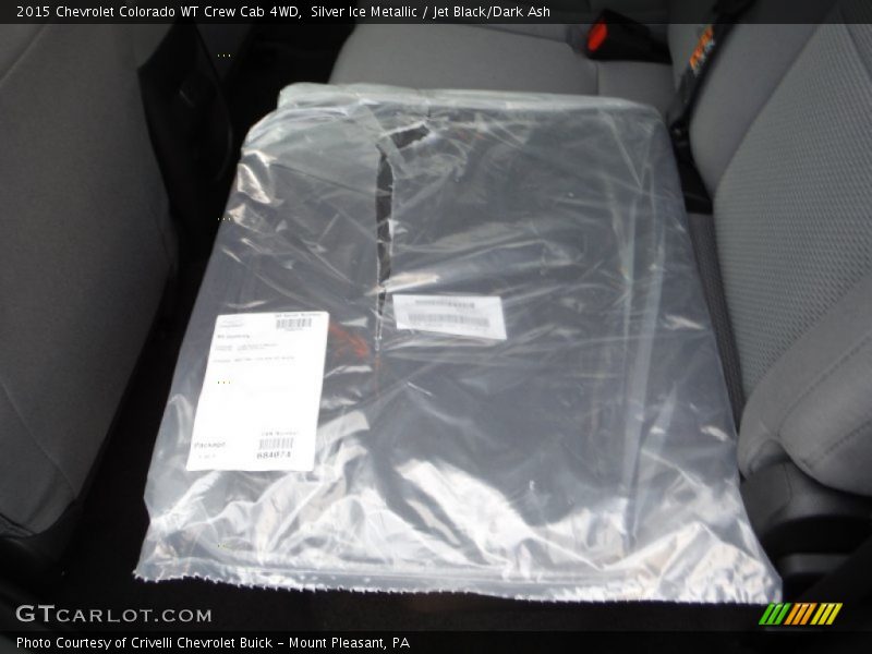 Silver Ice Metallic / Jet Black/Dark Ash 2015 Chevrolet Colorado WT Crew Cab 4WD