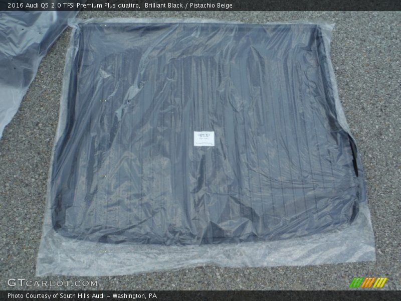 Brilliant Black / Pistachio Beige 2016 Audi Q5 2.0 TFSI Premium Plus quattro