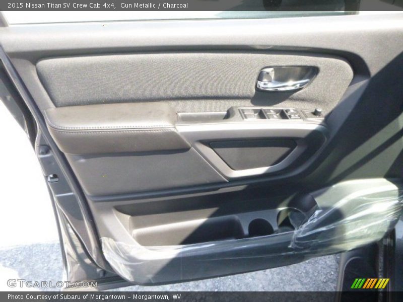 Gun Metallic / Charcoal 2015 Nissan Titan SV Crew Cab 4x4