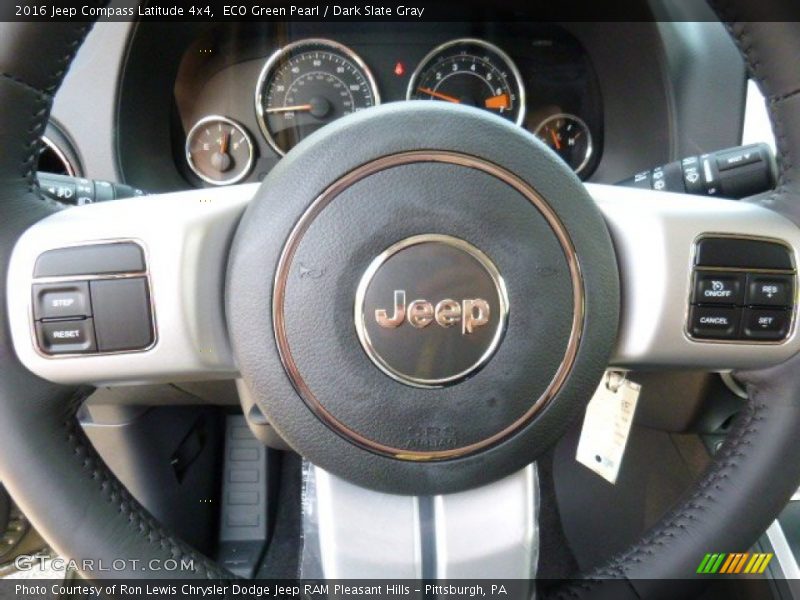 ECO Green Pearl / Dark Slate Gray 2016 Jeep Compass Latitude 4x4