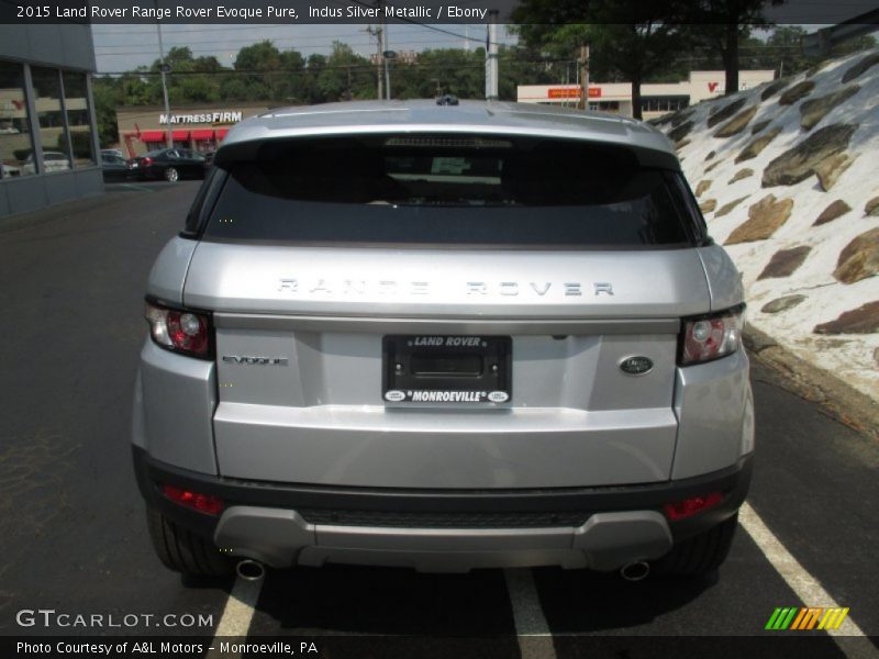 Indus Silver Metallic / Ebony 2015 Land Rover Range Rover Evoque Pure