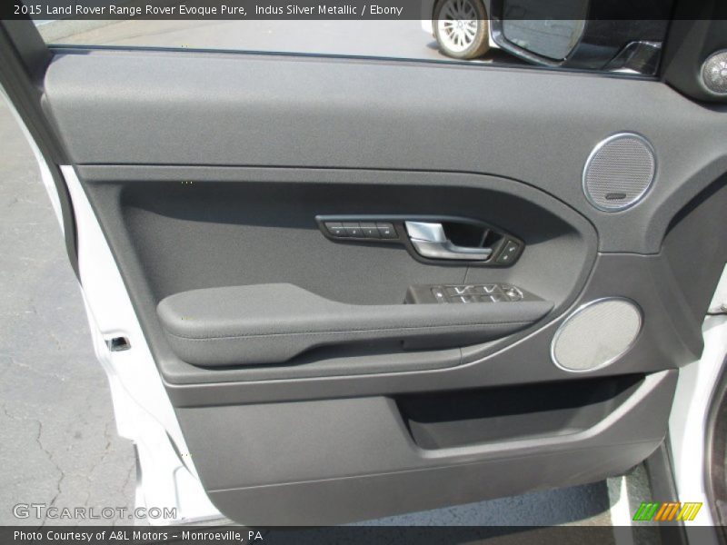 Indus Silver Metallic / Ebony 2015 Land Rover Range Rover Evoque Pure