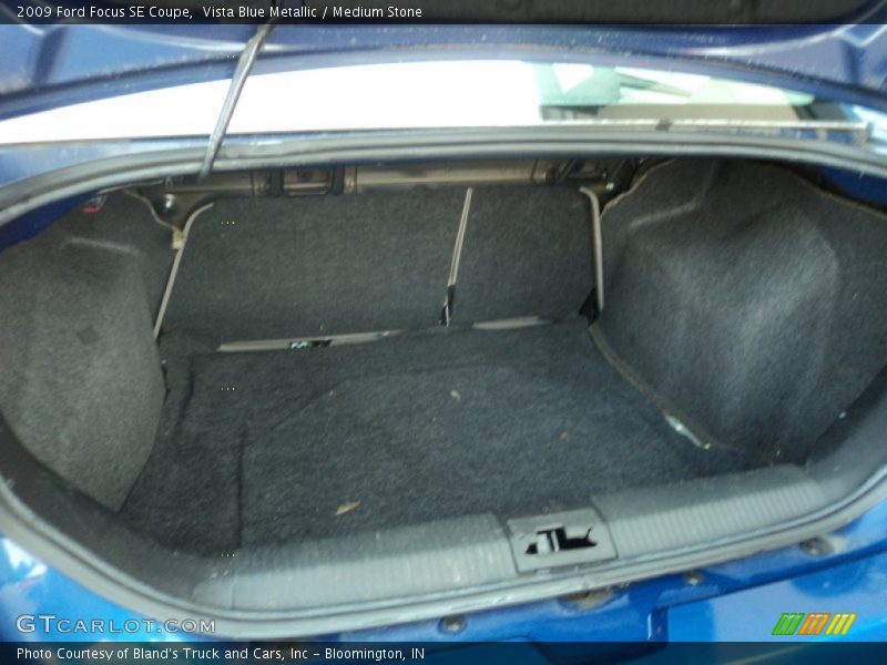 Vista Blue Metallic / Medium Stone 2009 Ford Focus SE Coupe
