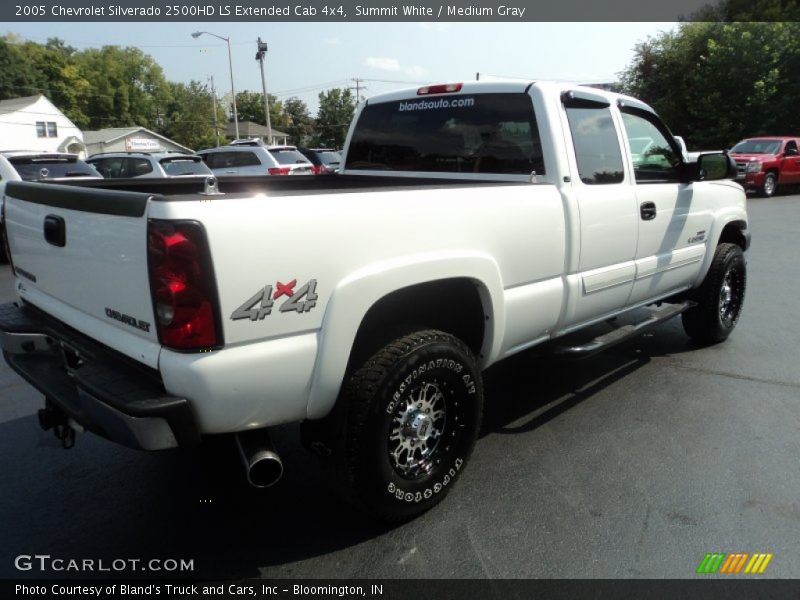 Summit White / Medium Gray 2005 Chevrolet Silverado 2500HD LS Extended Cab 4x4