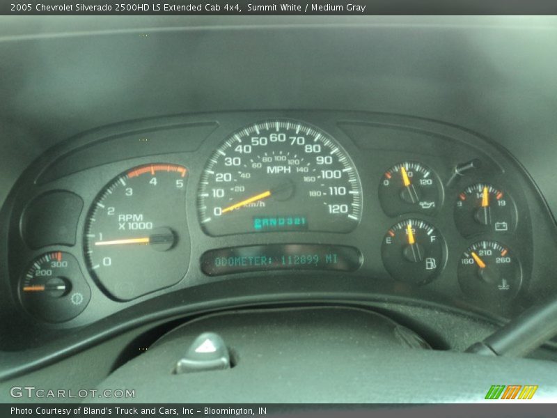 Summit White / Medium Gray 2005 Chevrolet Silverado 2500HD LS Extended Cab 4x4