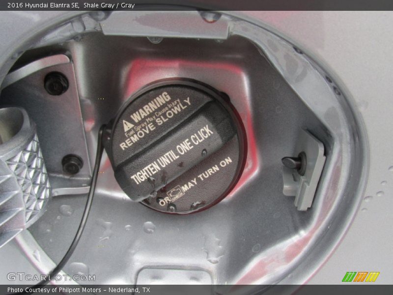 Shale Gray / Gray 2016 Hyundai Elantra SE