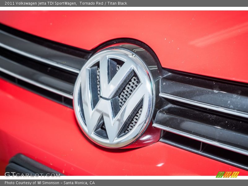 Tornado Red / Titan Black 2011 Volkswagen Jetta TDI SportWagen