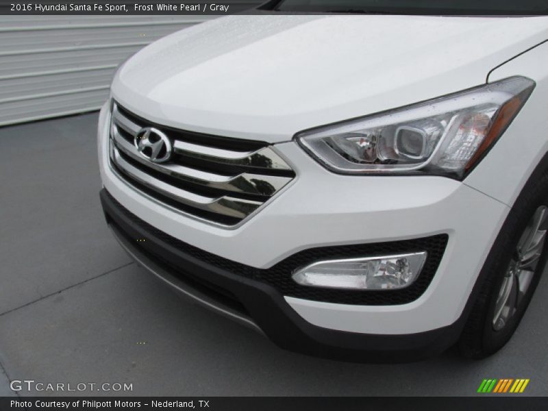 Frost White Pearl / Gray 2016 Hyundai Santa Fe Sport