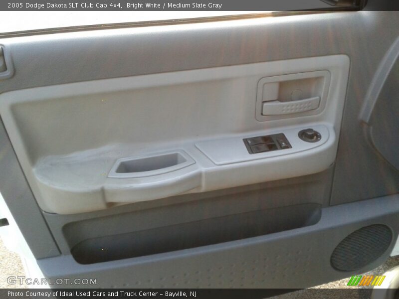 Bright White / Medium Slate Gray 2005 Dodge Dakota SLT Club Cab 4x4