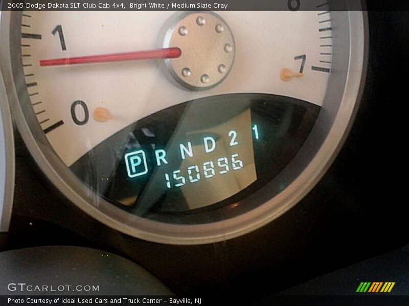 Bright White / Medium Slate Gray 2005 Dodge Dakota SLT Club Cab 4x4