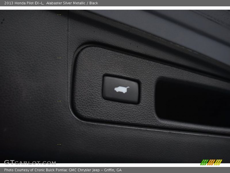 Alabaster Silver Metallic / Black 2013 Honda Pilot EX-L