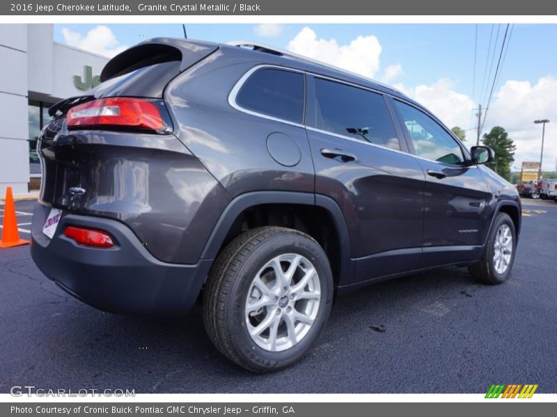Granite Crystal Metallic / Black 2016 Jeep Cherokee Latitude