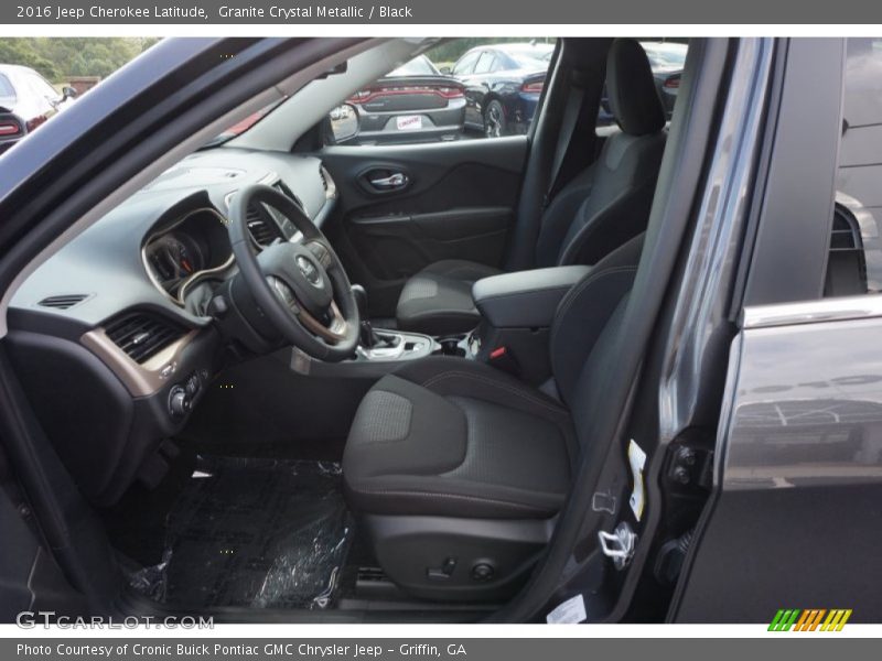 Granite Crystal Metallic / Black 2016 Jeep Cherokee Latitude