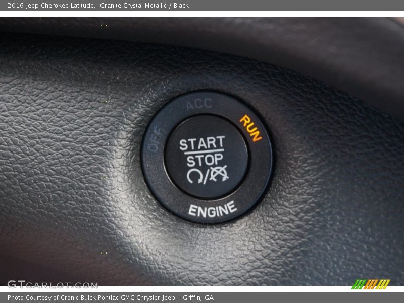 Granite Crystal Metallic / Black 2016 Jeep Cherokee Latitude