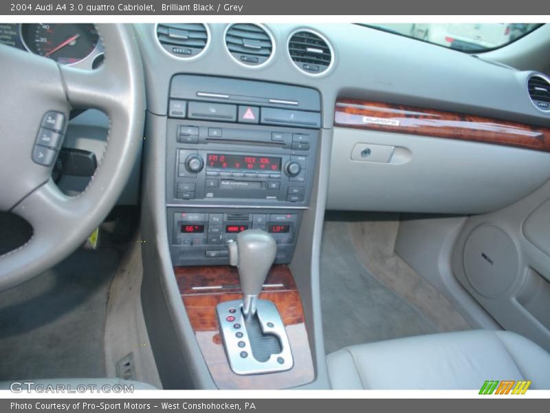 Brilliant Black / Grey 2004 Audi A4 3.0 quattro Cabriolet