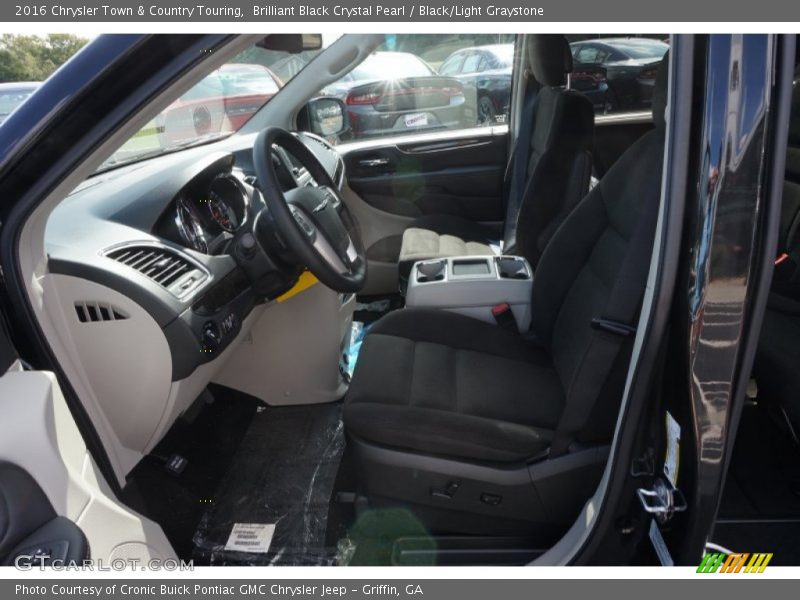  2016 Town & Country Touring Black/Light Graystone Interior