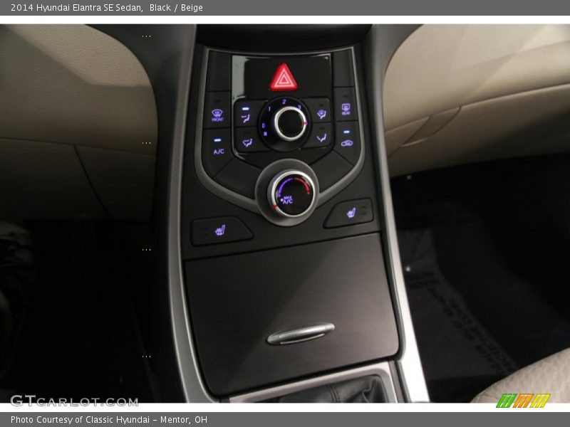 Black / Beige 2014 Hyundai Elantra SE Sedan