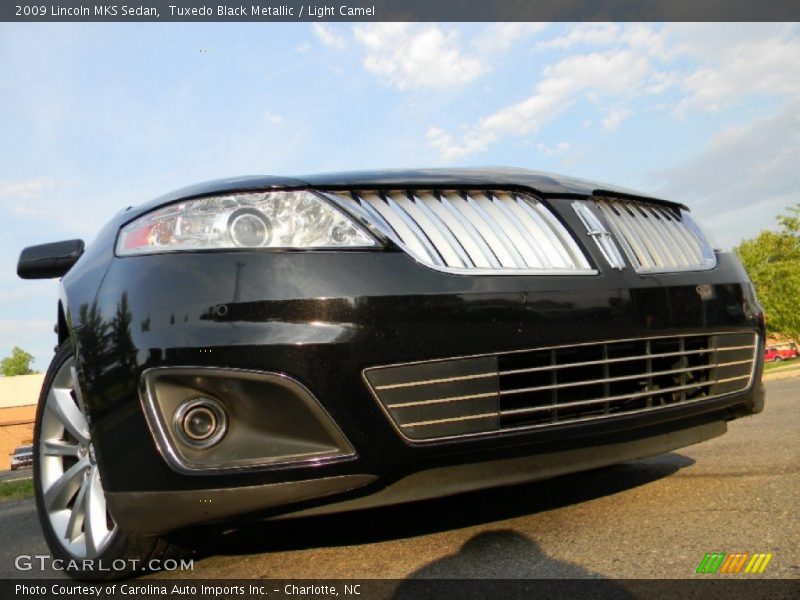 Tuxedo Black Metallic / Light Camel 2009 Lincoln MKS Sedan