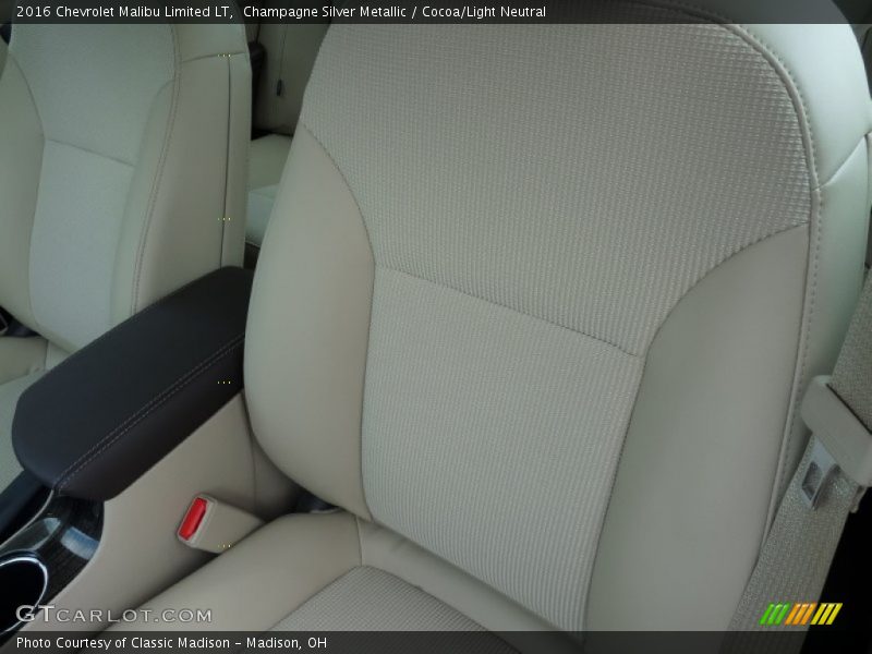 Champagne Silver Metallic / Cocoa/Light Neutral 2016 Chevrolet Malibu Limited LT