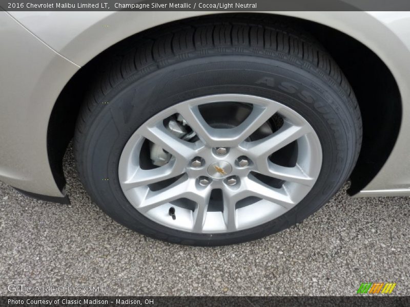 Champagne Silver Metallic / Cocoa/Light Neutral 2016 Chevrolet Malibu Limited LT