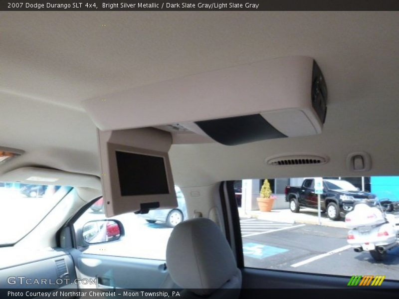 Bright Silver Metallic / Dark Slate Gray/Light Slate Gray 2007 Dodge Durango SLT 4x4