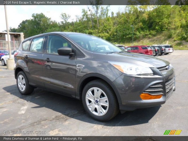 Magnetic Metallic / Charcoal Black 2016 Ford Escape S