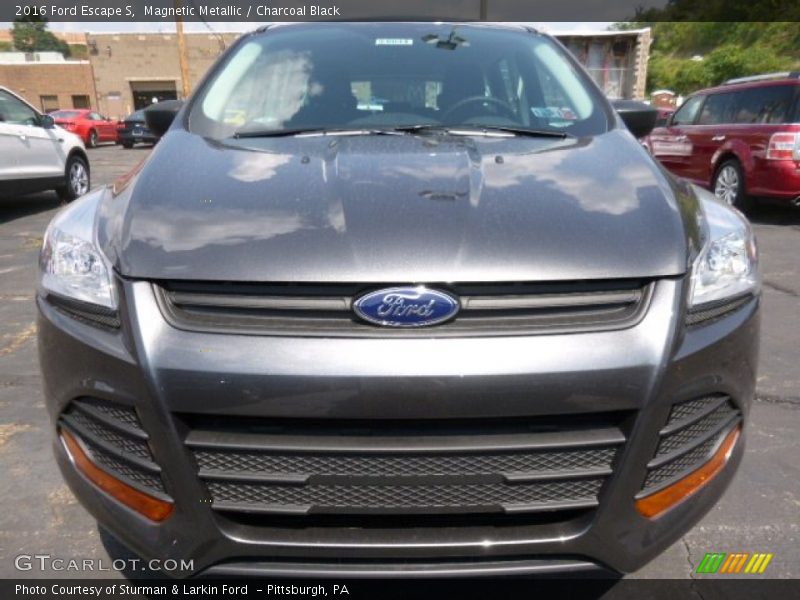 Magnetic Metallic / Charcoal Black 2016 Ford Escape S