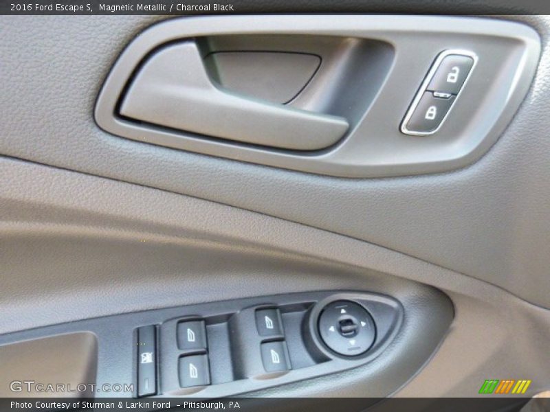 Magnetic Metallic / Charcoal Black 2016 Ford Escape S