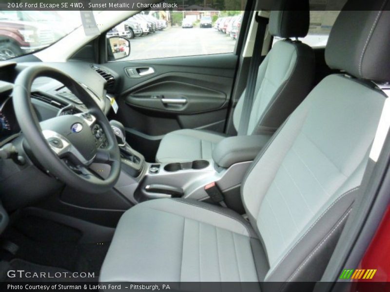 Sunset Metallic / Charcoal Black 2016 Ford Escape SE 4WD