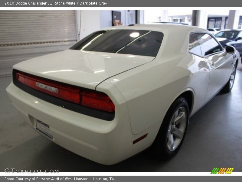 Stone White / Dark Slate Gray 2010 Dodge Challenger SE