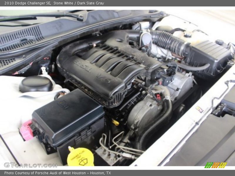 Stone White / Dark Slate Gray 2010 Dodge Challenger SE