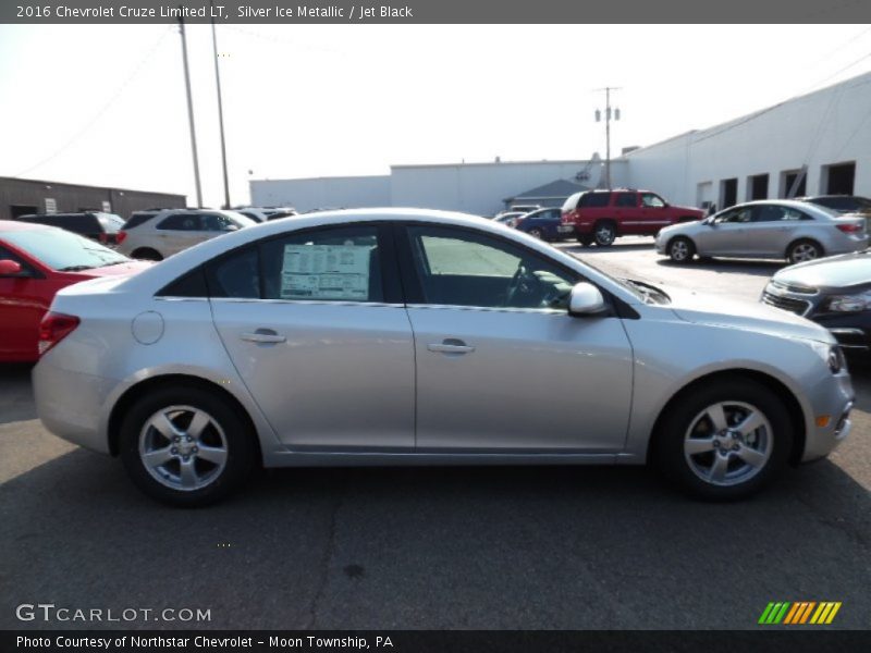 Silver Ice Metallic / Jet Black 2016 Chevrolet Cruze Limited LT
