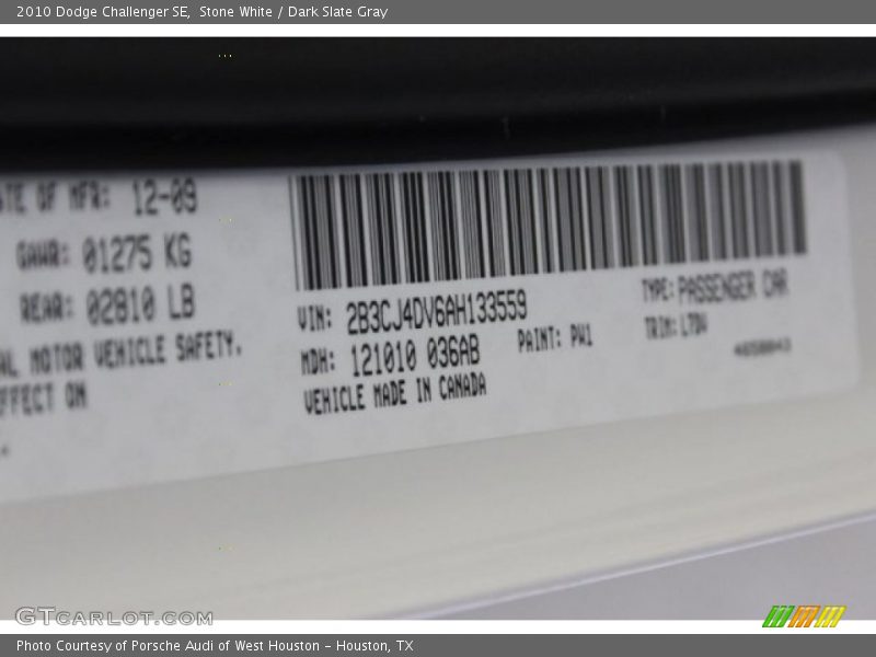 Stone White / Dark Slate Gray 2010 Dodge Challenger SE