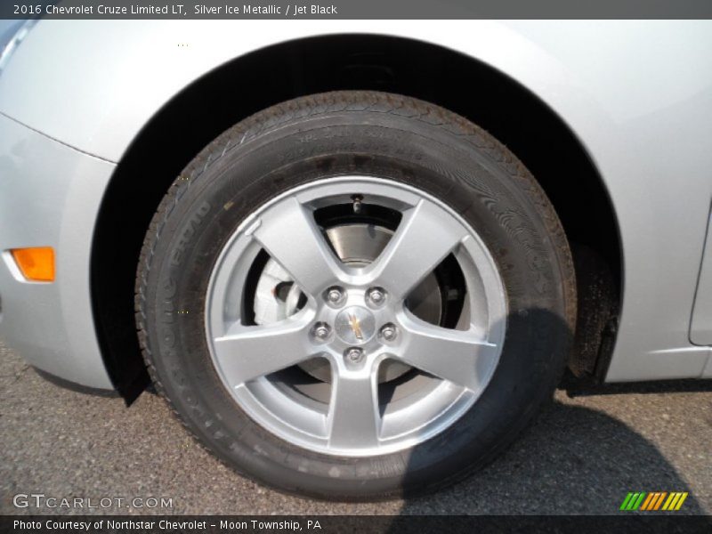 Silver Ice Metallic / Jet Black 2016 Chevrolet Cruze Limited LT