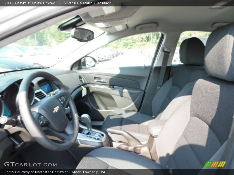 Silver Ice Metallic / Jet Black 2016 Chevrolet Cruze Limited LT