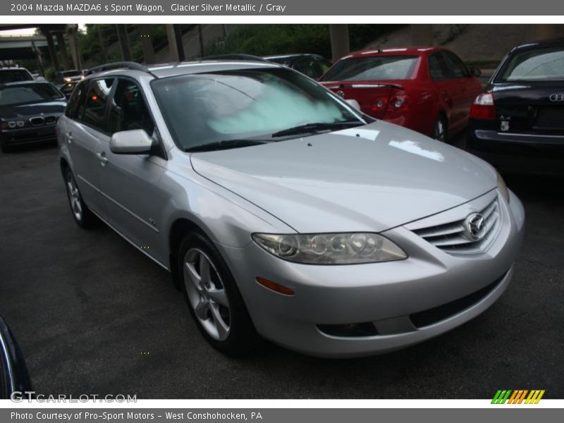 Front 3/4 View of 2004 MAZDA6 s Sport Wagon