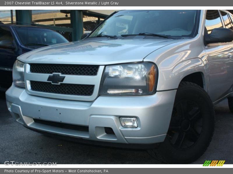 Silverstone Metallic / Light Gray 2007 Chevrolet TrailBlazer LS 4x4
