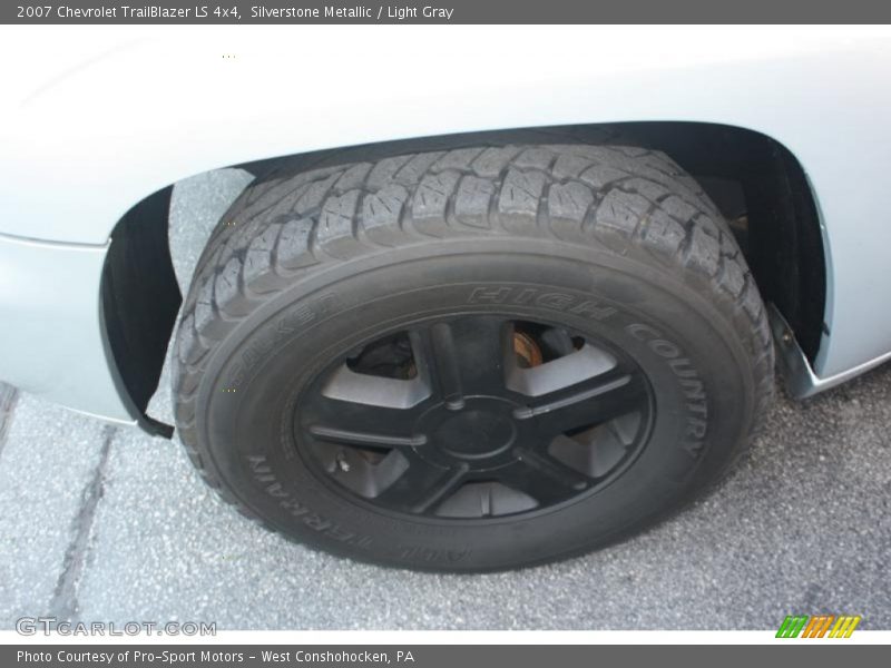 Silverstone Metallic / Light Gray 2007 Chevrolet TrailBlazer LS 4x4