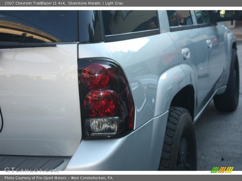 Silverstone Metallic / Light Gray 2007 Chevrolet TrailBlazer LS 4x4