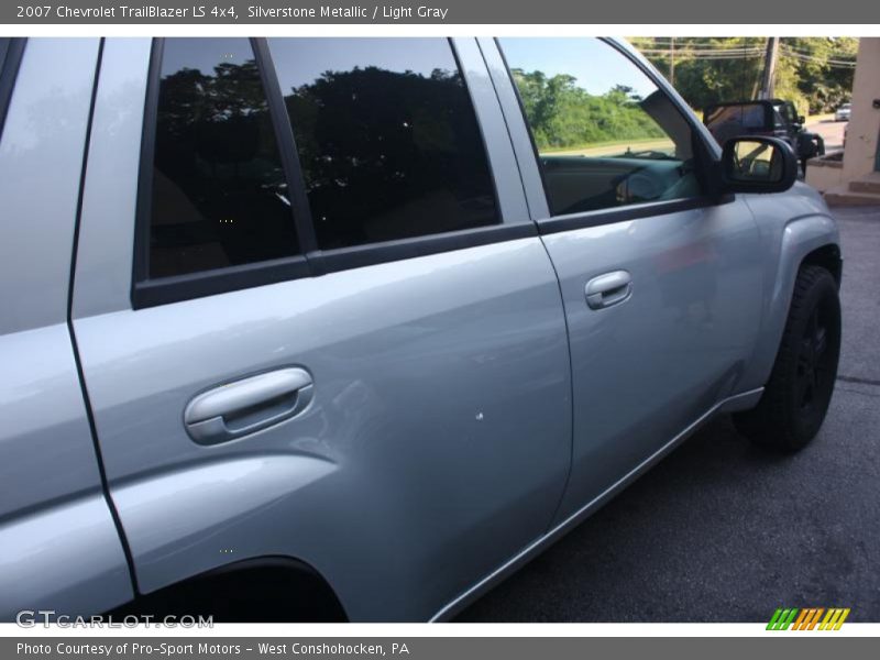 Silverstone Metallic / Light Gray 2007 Chevrolet TrailBlazer LS 4x4