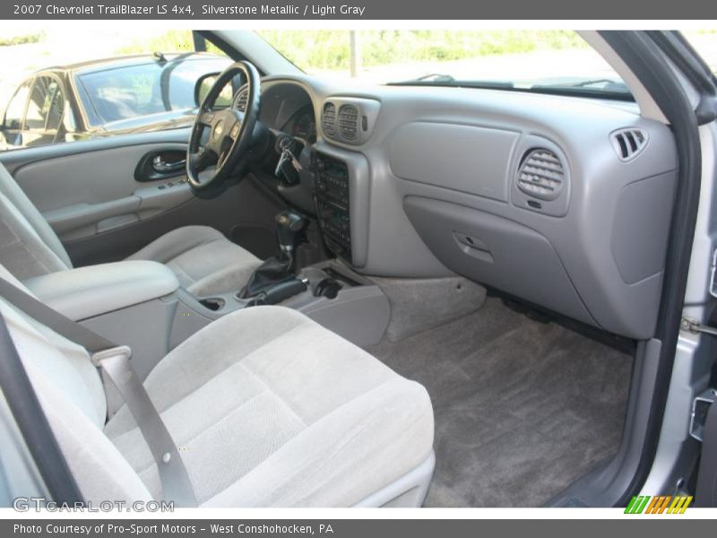 Silverstone Metallic / Light Gray 2007 Chevrolet TrailBlazer LS 4x4