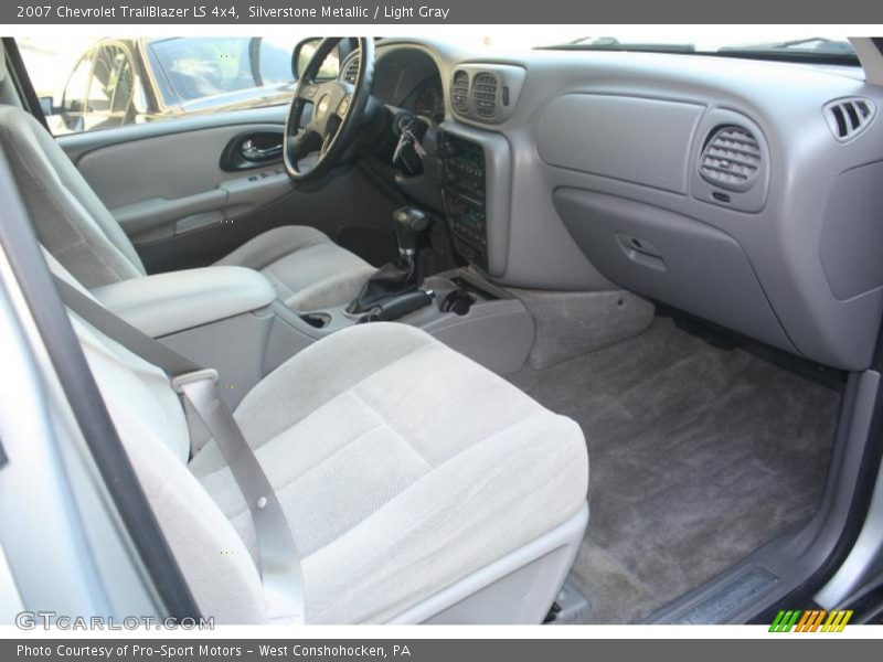 Silverstone Metallic / Light Gray 2007 Chevrolet TrailBlazer LS 4x4