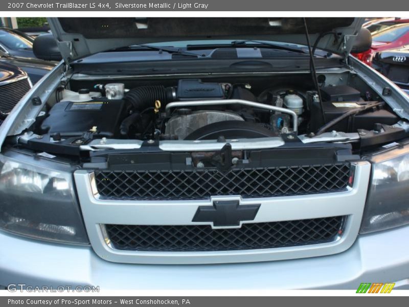Silverstone Metallic / Light Gray 2007 Chevrolet TrailBlazer LS 4x4