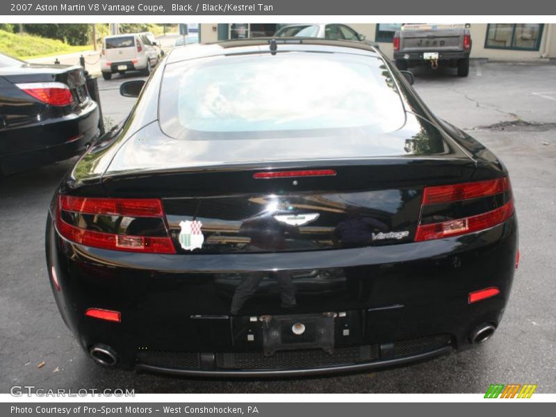 Black / Black/Kestrel Tan 2007 Aston Martin V8 Vantage Coupe