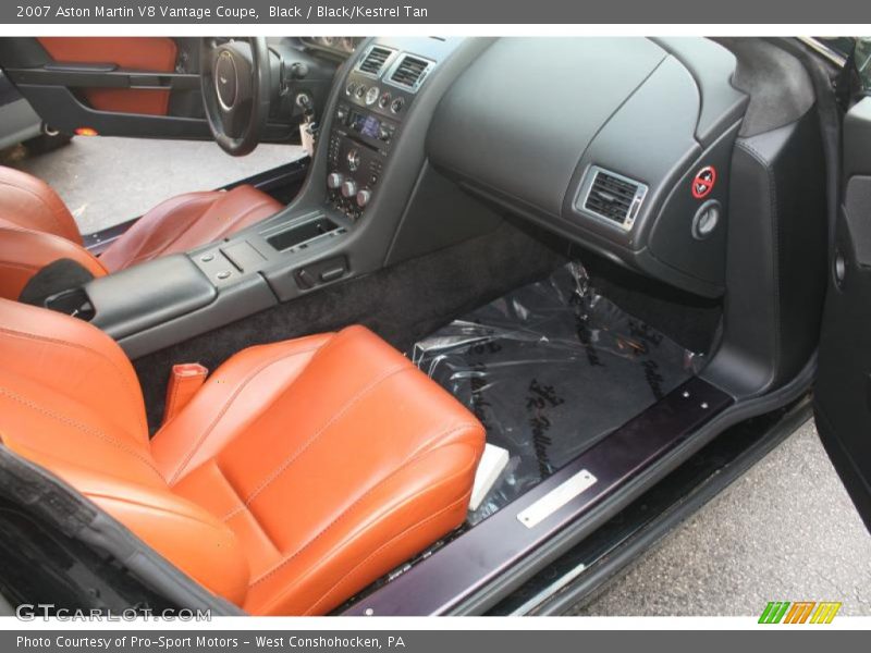 Black / Black/Kestrel Tan 2007 Aston Martin V8 Vantage Coupe