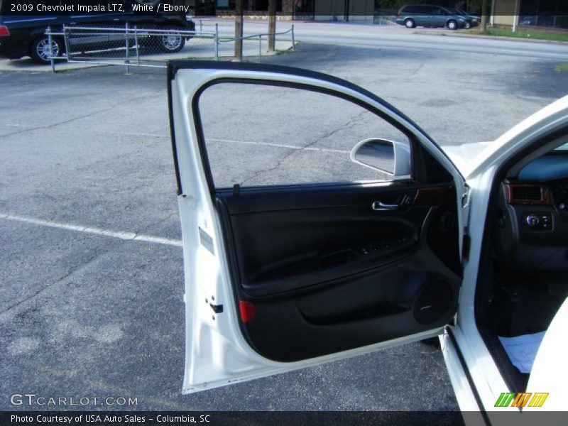White / Ebony 2009 Chevrolet Impala LTZ
