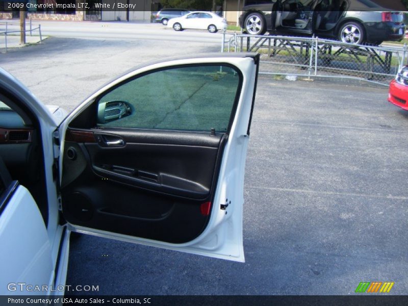 White / Ebony 2009 Chevrolet Impala LTZ