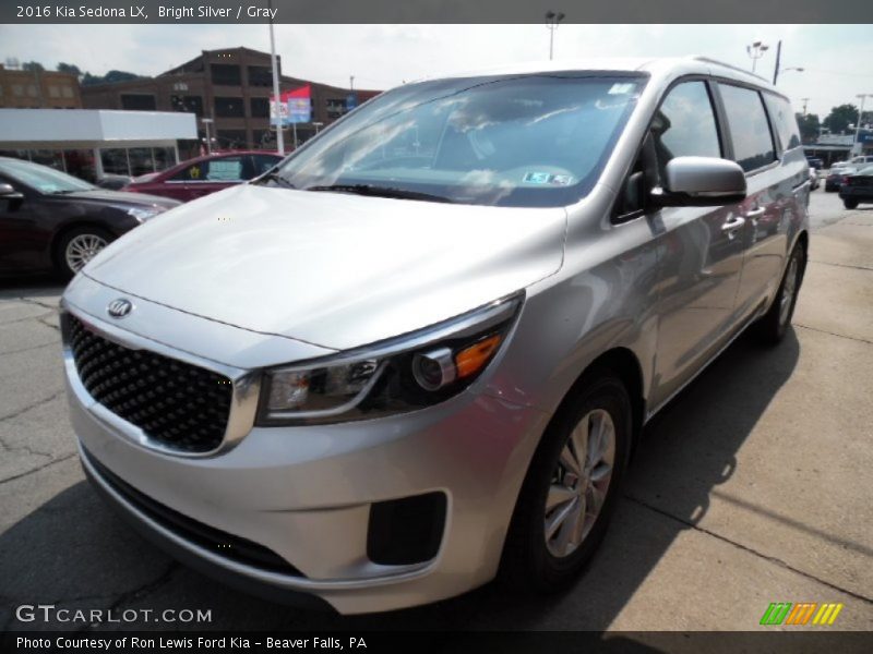 Bright Silver / Gray 2016 Kia Sedona LX